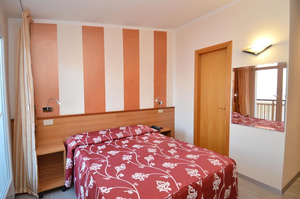 Hotel Righetto Fronte Mare Cavallino-Treporti Ngoại thất bức ảnh